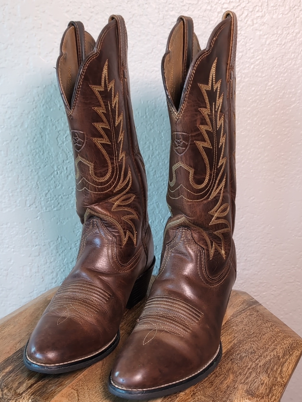 Ariat Heritage Leather Western Cowgirl Boots - Round Toe